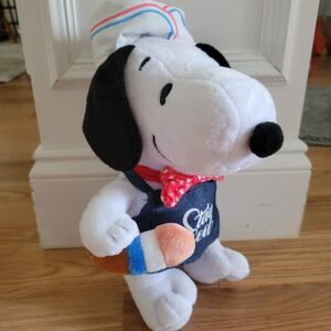 NWT Stay Cool Peanuts Snoopy Stuffed Animal